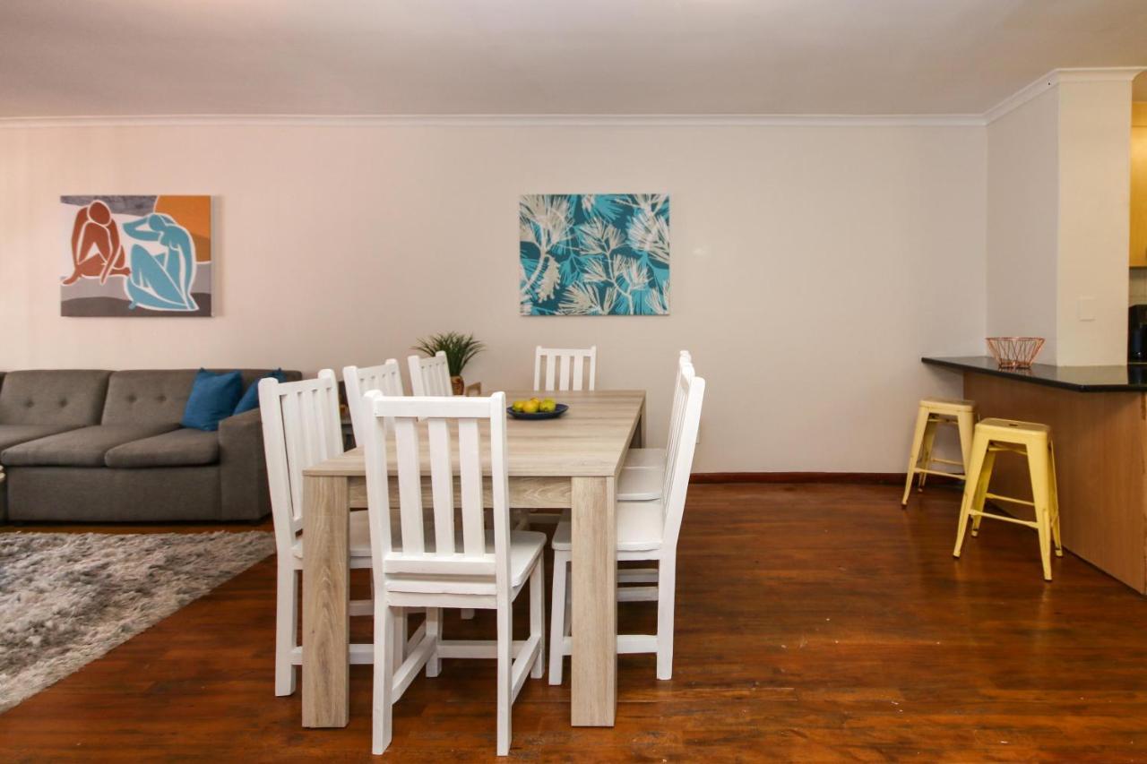 Holiday Home In Sea Point, Fresnaye Cidade Do Cabo Exterior foto