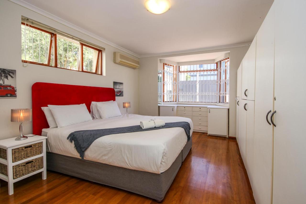 Holiday Home In Sea Point, Fresnaye Cidade Do Cabo Exterior foto