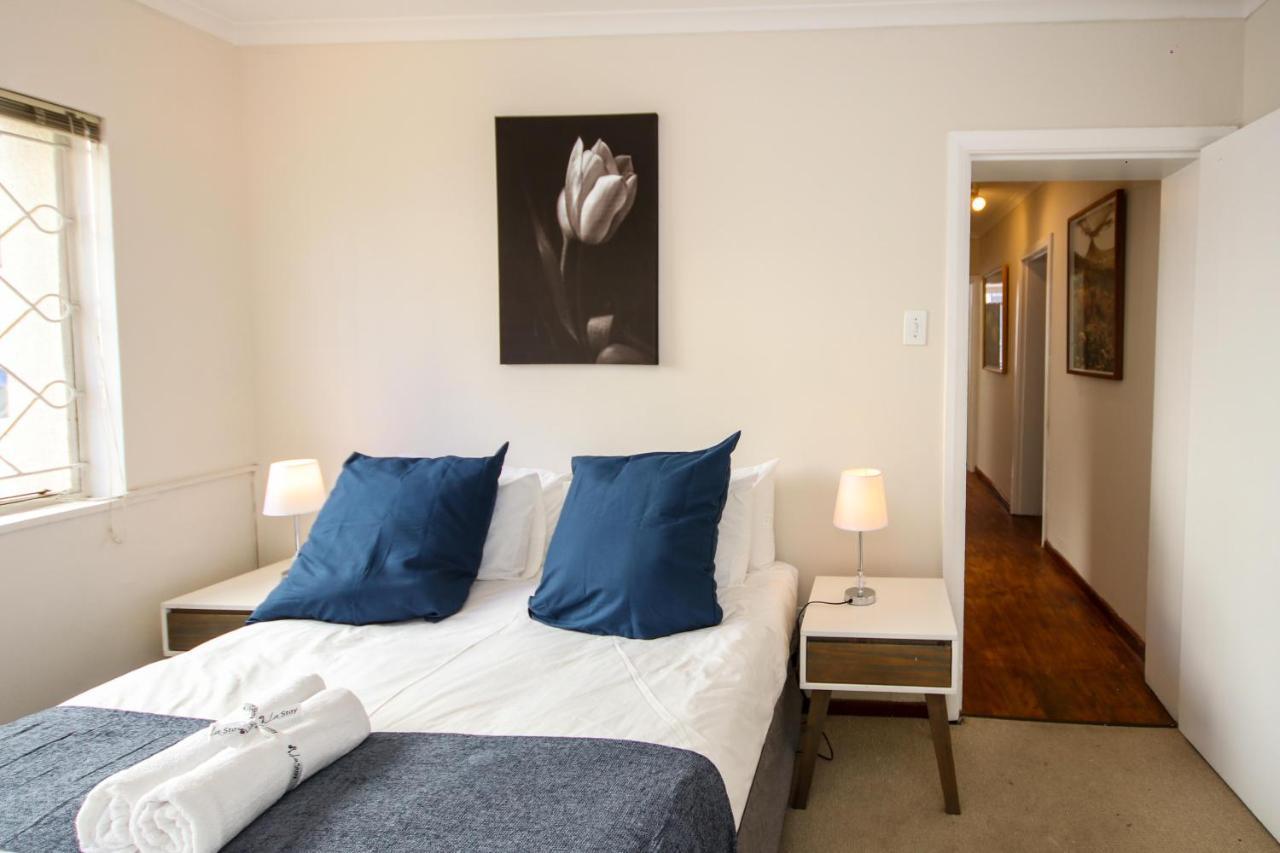 Holiday Home In Sea Point, Fresnaye Cidade Do Cabo Exterior foto